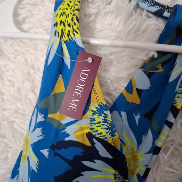 Adore Me Women's Bathing Suit Swimwear One Piece Blue Multi Floral M - Picture 8 of 11